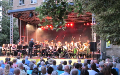 Gelungene Fusion von Blasmusik und Chorgesang